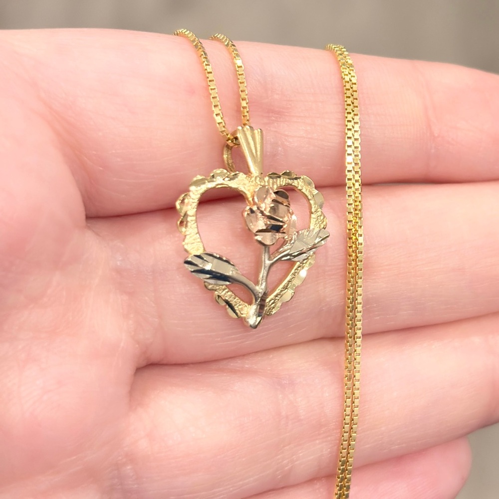 14K Black Hills Gold Rose Heart Pendant - Laser Etched Floral - Picture 6 of 10